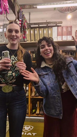 Vote Now for the Best Independent Retailer at Exposed Awards!