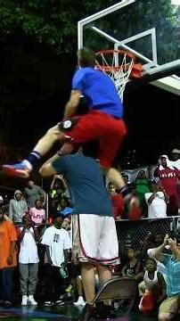 Pro Dunker Proves Himself At Rucker Park in NY