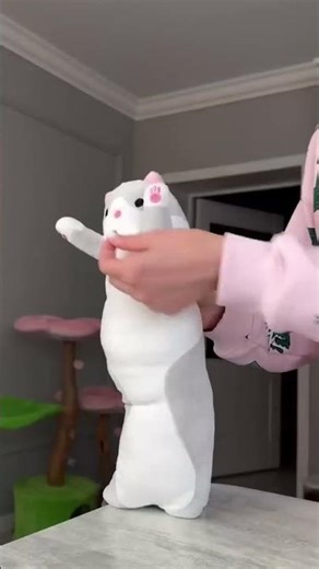 How to give pills to your cat 😂😂 Credit: ‪@Sonyakisa8‬ #catlovers #cat