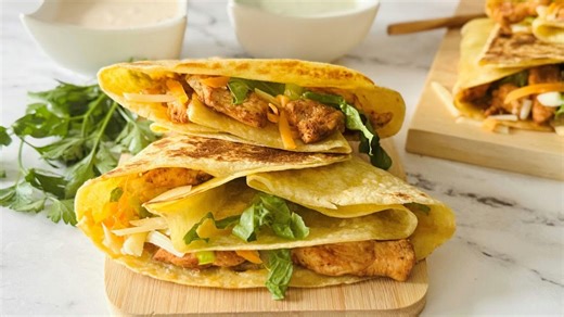 You Won't Miss Taco Bell With This Chipotle Ranch Chicken Double Stacker Recipe