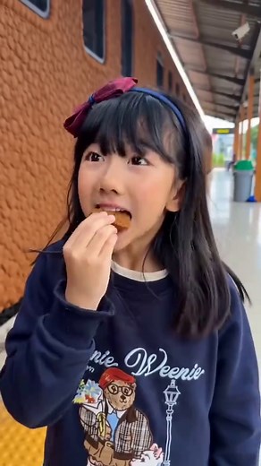 Ubah Diri Menjadi Karakter Utama Video dengan Dreamina Seedance 2.0