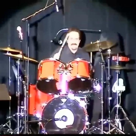 Jeff Halle & Whitestone Wipe Out #livemusic #drumsolo #drumvideo #60smusic #surfmusic #wipeout
