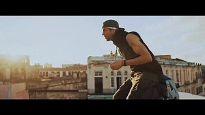 Enrique Iglesias - SUBEME LA RADIO (Official Video)