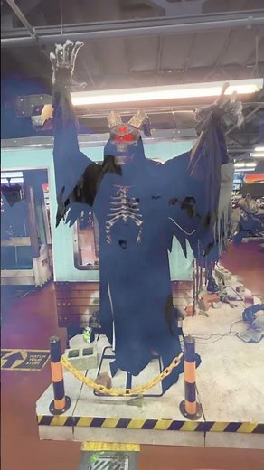 🎃 Mr. Bonejangles at Spirit Halloween! 👻 (But Where’s Groucho?)