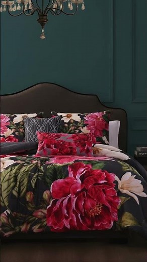 One Comforter, Endless Vibes | Flower Garland Reversible Comforter Set + Wall Color Transformations