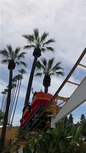 Off-ride Coast Rider at Knott’s Berry Farm #rollercoaster #knottsberryfarm #sixflags #ride