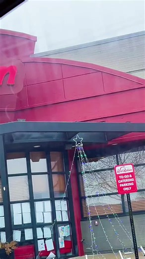 Red Robin for Lunch 🤤🍔🍟 #lunch #redrobin #red #robin #food #foodporn #foodie #foodphotography #yummy #foodstagram #delicious #love #foodblogger #foodlover #wieiad #whatieatinaday