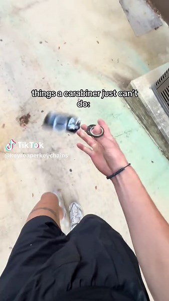 Innovative Uses for a Keychain Carabiner