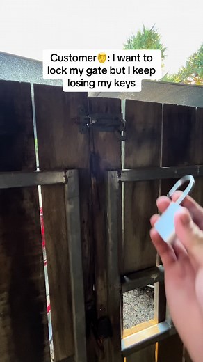 The easy way to lock your gate without a set of keys! #tiktokmademebuyit #easylock #fingerprintlock #easyproducts #problemsolver #theeasyway #padlock #nokeylock #fingerprint