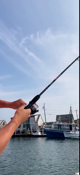 New reel extremely stiff to turn