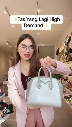 Timeless Elegance: Exploring Givenchy Antigona Cube