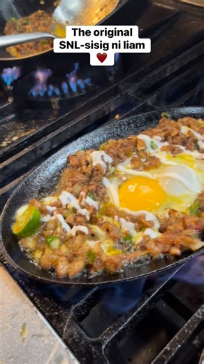 Visit us @ dhive arcsde food park inayawan cebu city. #highlightseveryone #sisigniliam #theoriginals #trendingvideo #viralvideoシ | Sisig ni Liam
