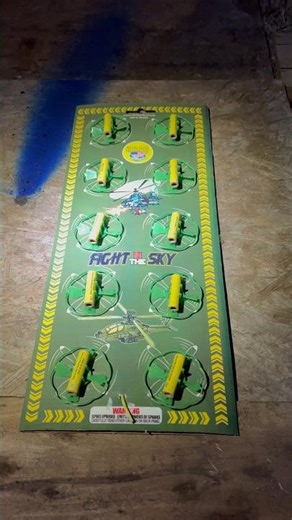 FIGHT IN THE SKY (Spinners) 🚀World Class Fireworks🚀 #fireworks #shorts #noveltyfireworks