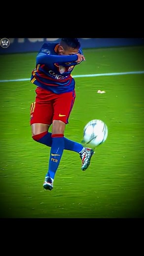 Neymar Jr INSANE Skills & Tricks | Must-See Footwork! #football #neymar #shorts Watch Neymar Jr display his unbelievable dribbling, tricks, and football skills in this epic short! From smooth footwork to dazzling flair, Neymar shows why he's one of the most skilled players in the world. for more amazing football content! #Neymar #FootballSkills #Shorts #Neymar #NeymarSkills #FootballShorts #SoccerSkills #NeymarJr #DribblingSkills #FootballTricks #Futbol #FreestyleFootball #Shorts | Akas playgrou