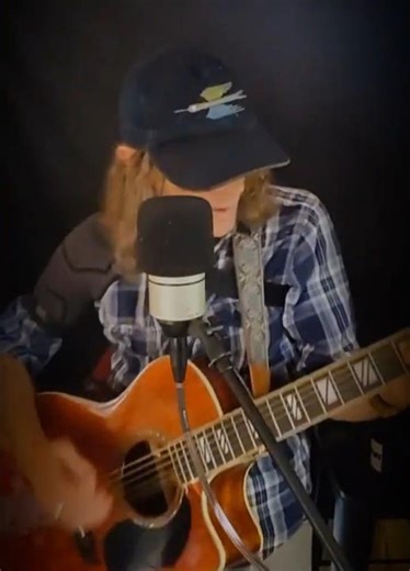 'Mr. Jones' by Counting crows -*coversong (short)