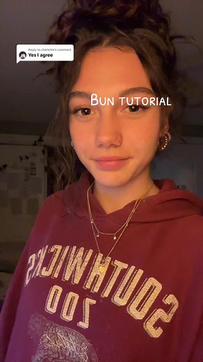 Replying to @charlotte Dont look at my messy room #buntutorial #curlyhair #fyp