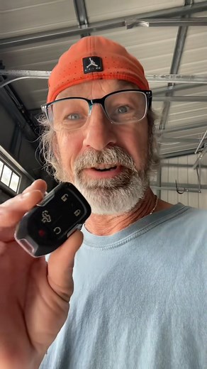 220K views · 4.8K reactions | Gmc and Chevy key fob hack #jmg8tor #lifehacks #hacklife #DIY #tips #fyp #foryou #reels #virals | Taco react | Facebook