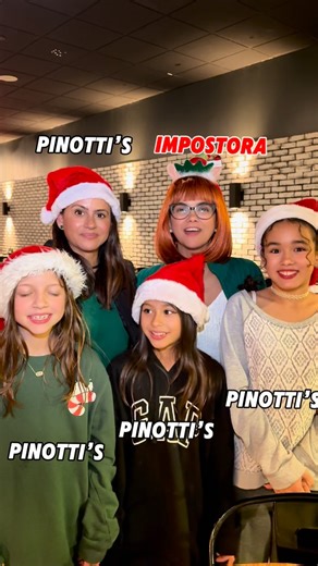 Familia Mundo da Vivi on Instagram: "🎄✨ O Holiday Festival chegou na Pinotti’s Pizza! O tão amado Rodízio de Pizzas com Bordas Recheadas — a tradição mais esperada do ano — está de volta! ❤️🍕 De 2 de dezembro a 9 de janeiro, o rodízio acontece às terças, quartas, quintas e sextas-feiras, em uma edição especial de Natal! 🎁🔥 E ainda tem novidade: 4 novas bebidas temáticas, perfeitas para entrar no clima natalino — com opções com e sem álcool. 🥂 📍 Faça sua reserva pelo link na bio 1201, Winte