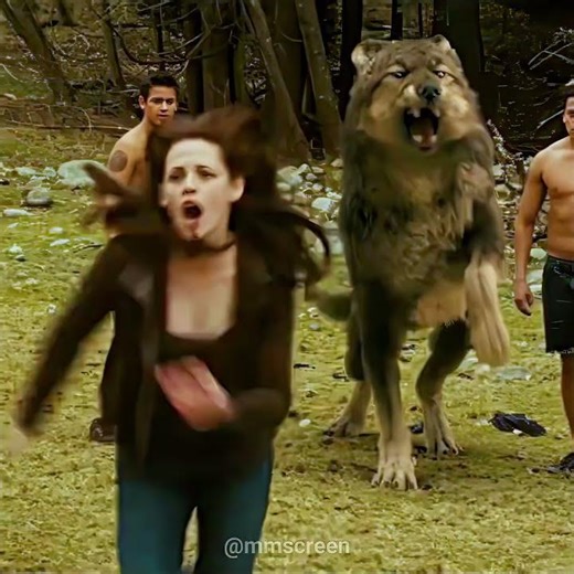 Jacob Turned Into Werewolf To Save Bella #twilightsaga #edit #shorts