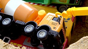 Trucks arrived at a new construction site - an educational story for children | BIBO TOYS