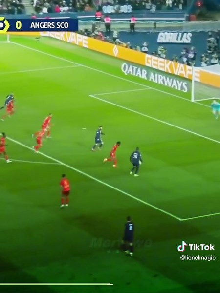 Lionel Messi's Stunning Goal Against Angers SCO