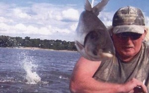 【ESPN/2011】美电视台激情讲解美区猖獗淡水入侵物种-亚洲鲤鱼（Asian Carp）