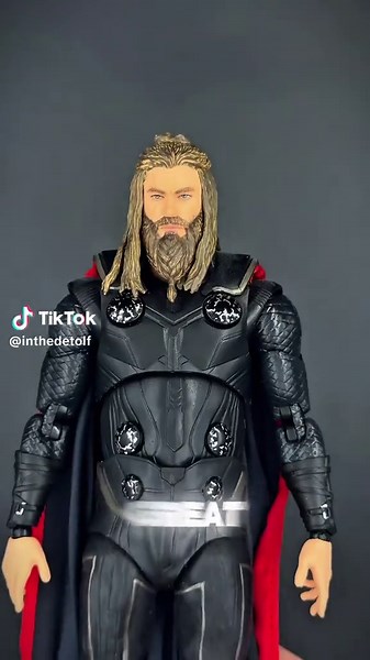 Mafex Thor: Unboxing the Avengers Endgame Figure