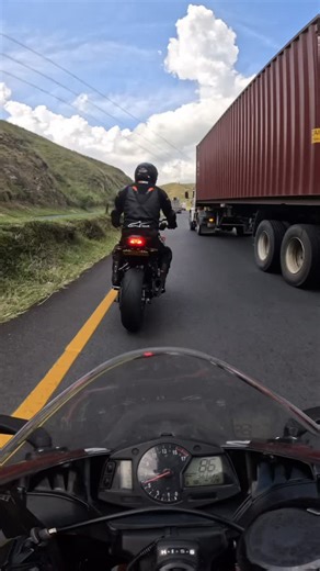 37K views · 19K reactions | Caída en el Lagodromo, pero no todo es malo  ️: #cbr600rr #honda #crash #fall #caida #accidente #bike #explore #fyp #motorcycle #sportbike #fypシ #kneeslider #pista #viralpost❤️ #fypppppppppppppppppppppppppppppppppppppppppppppppppppppppppppppppppppppp | Michael Charry #68 | Facebook