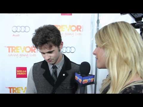 Connor Paolo Talks Gossip Girl Finale Return!
