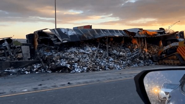 Semi on I-55 in SW suburbs crashes, 'becomes fully engulfed in flames'; lanes closed