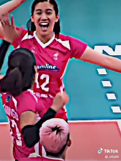 single lady block by ced domingo🔥💗#ced #domingo #celine #ccs #creamline #jia #creamlinecoolsmashers #middle #finals #champion #pvl23 #afc #volleyball #ph #alyssavaldez #mannixfam #zyxcba #@Celine Domingo
