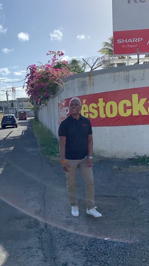 Yardsale up to -75% at RedLine Office, Plaine Lauzun Industrial Estate. | REDLINE