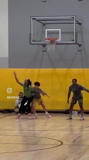 19K views · 294 reactions | Like stop playing w me 藍藍 | Ashlee Williams | Facebook