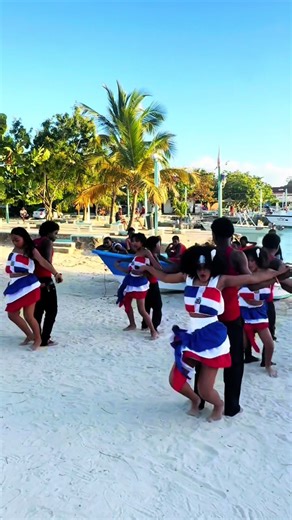 Aguanile 🇩🇴🤍#fyp #paratiiii #viral #RousStyleDance