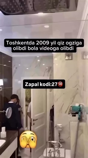 kino bot 12 on Instagram: "Kino kodi:27 日本利用压电地砖将脚步能量转化为电力。这些地砖能捕捉行走时的动能。当人们经过时,重量和动作会对地面施加压力, 导致地砖轻微弯曲并产生机械应力。瓷砖内部的压电材料将这种应力转化成电能。每一步释放的电量虽然较小,但当数百万脚步累积在一起时,就能产生足够的能量,为LED灯、显示屏和传感器供电。 #日本 #知识 #冷知识#科学#技术 你知道吗 推荐 创新能源未来 发电压电技术城市科技可再生能源绿色城市节能科技能源转换 科学知识 科技资讯 在像涩谷站这样的超级繁忙地点,每天约有240万次脚步为系统提供动能。这些电能可以被实时使用,也可以储存储备,从而减少对传统电力来源的依赖,推动城市绿色基础设施的发展。这种方式把日常行走变成真实可利用的能源,为未来智慧城市带来了可持续解决方案。"