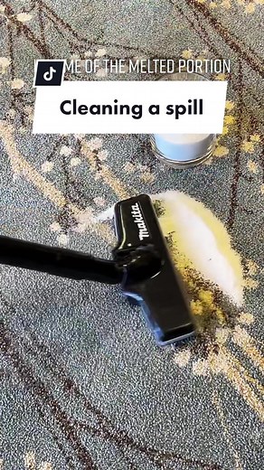 Spill Proof Candle vs Regular Candle Wax | Carpet Cleaning Comparison