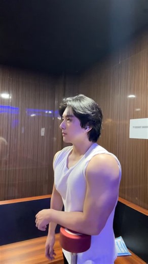 Ricardo Ardhyatirta on Instagram: "Ur body is a reflection of ur lifestyle"