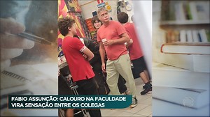 O #DomingoEspetacular fala sobre os famosos que entraram na faculdade recentemente, e que estão fazendo o maior sucesso entre colegas. O ator Fábio Assunção, por exemplo, decidiu retomar um curso que começou antes de ser ator. Já a cantora Jojo Todynho estuda para ser advogada. Veja como é a rotina dessas celebridades na sala de aula! | Domingo Espetacular