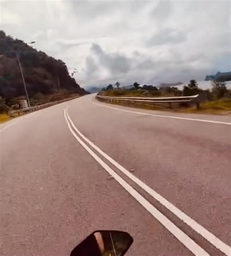 Got lost in the highlands of Langkawi Island today Asked the locals for help. Turned out they were hostile (see video). | Chris Coleman