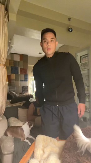 Yung 11:30 ng gabi nanunuyo ka kasi aalis ka ng ilang araw. 😅 Babalik din ako agad mahal. See you after a few days! 😘 | Vince Hizon