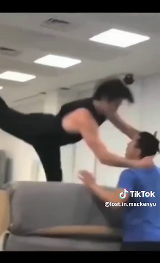 Mackenyu training for his role in Rurouni Kenshin #mackenyu #mackenyuarata #aratamackenyu #mackenfamily #rurounikenshin #behindthescenes