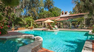 Designing Woman Annie Potts Asks $6.495 Million for her California Home