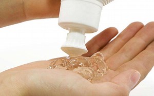 Chất bôi trơn âm đạo: Những điều cần biết