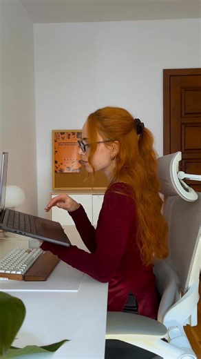 4.7K views · 12 reactions | This app is the #1 AI tool of 2025. | ClickUp | Facebook