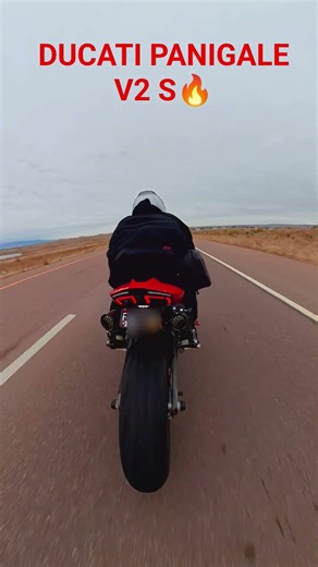 Ducati Panigale V2 S 2025 taking off!🔥#ducati #panigale #motorcycle #motovlog #fyp