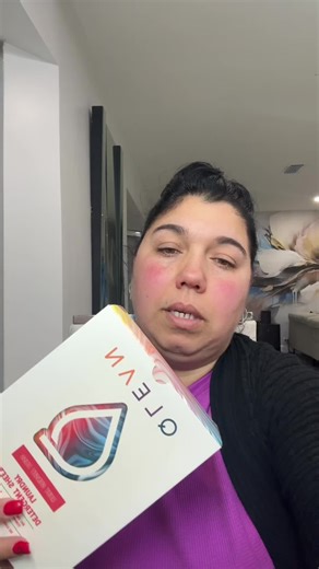 🧺✨ EL DETERGENTE VIRAL QUE REVOLUCIONA TU LAVANDERÍA ✨🧺 Las QLEAN Laundry Detergent Sheets – Ruby Sunset Bliss son la forma más fácil, limpia y eco-friendly de lavar tu ropa 💧🌱 Dile adiós a los botes pesados, derrames y plásticos innecesarios. 🧼 Formato en hojas ultra prácticas: solo toma una, colócala en la lavadora y listo. 🌸 Fragancia premium Ruby Sunset Bliss: ropa limpia con un aroma delicioso y fresco. 🌍 Sin plástico & eco-friendly: ideal para quienes buscan un hogar más sostenible.