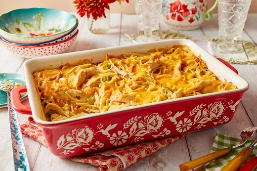 Chicken Spaghetti Is One of The Pioneer Woman's Most Popular Recipes Ever