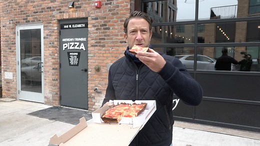 Barstool Pizza Review - Michigan & Trumbull (Detroit, MI) | David Portnoy - El Presidente