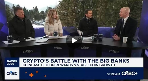 Coinbase CEO Brian Armstrong: Stablecoins are less risky than traditional banking 😳 The core differences: --- Bank deposits are fractionally reserved - Your $10 deposit is debt that the bank… | Simon Taylor | 46 comments