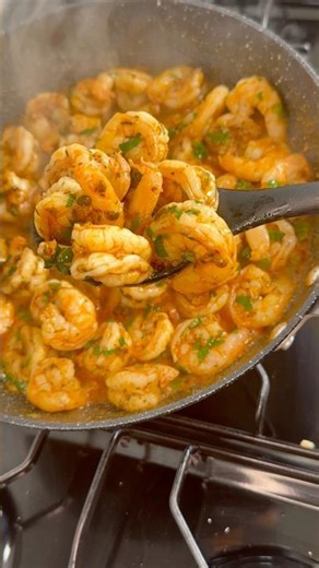 Garlic, Chilli & Lemon Butter Prawns 🍤🔥